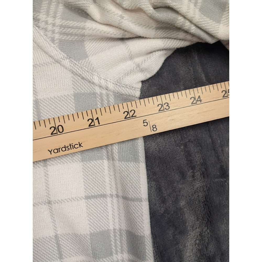 C&C California Plaid Button Down Shirt Womens L White Gray Soft Stretch Flannel - Picture 2 of 8